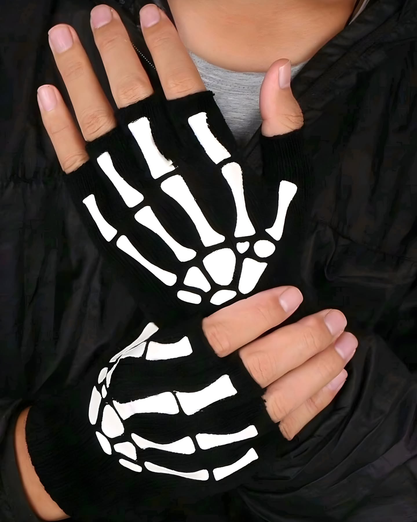 guantes negros dedos afuera dibujo esqueleto